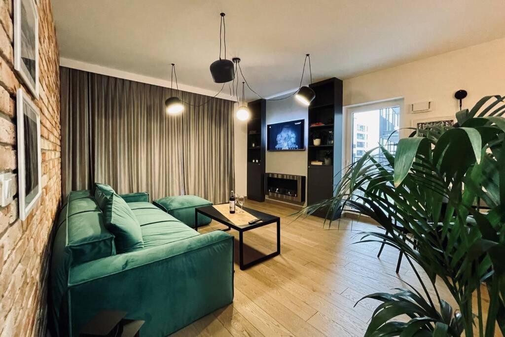 ורשה Loftowy Apartament Bohema Old Praga-North מראה חיצוני תמונה